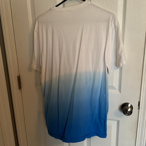 American Eagle shirt - Picture 2 of 2